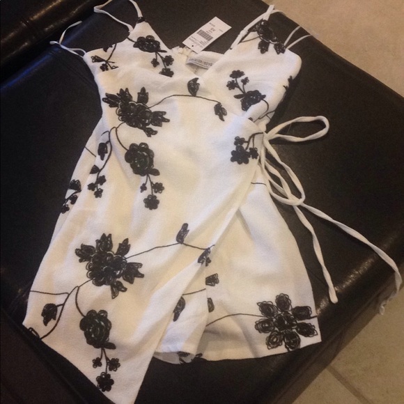 Fashion Nova Other - Fashion Nova Romper NWT Size XS